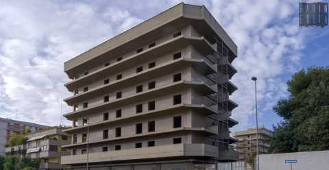 Bari, i "palazzi dei Bottalico": il complesso mai ultimato che giace da pi di 40 anni a Carrassi